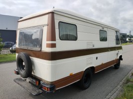 Hanomag-Henschel (Mercedes) F45 benzine kampeerwagen (camper) 1972  (7)